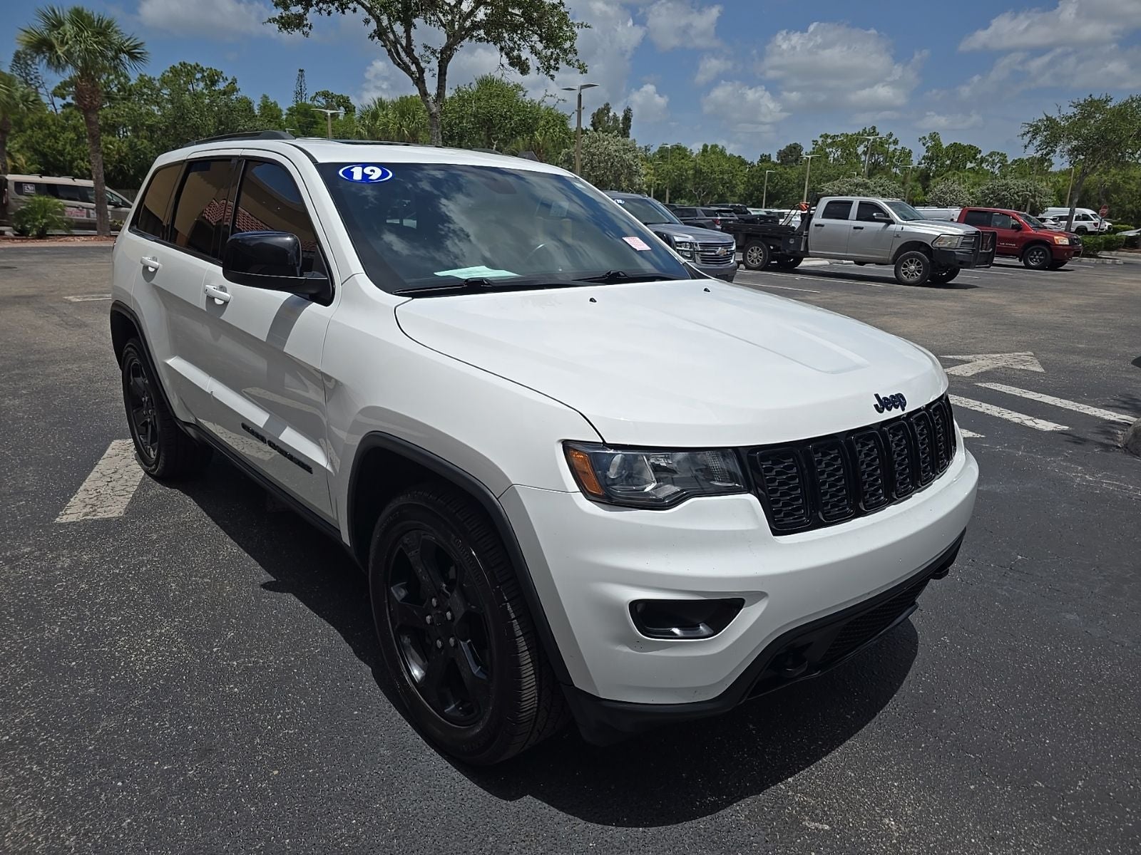 2019 Jeep Grand Cherokee Laredo