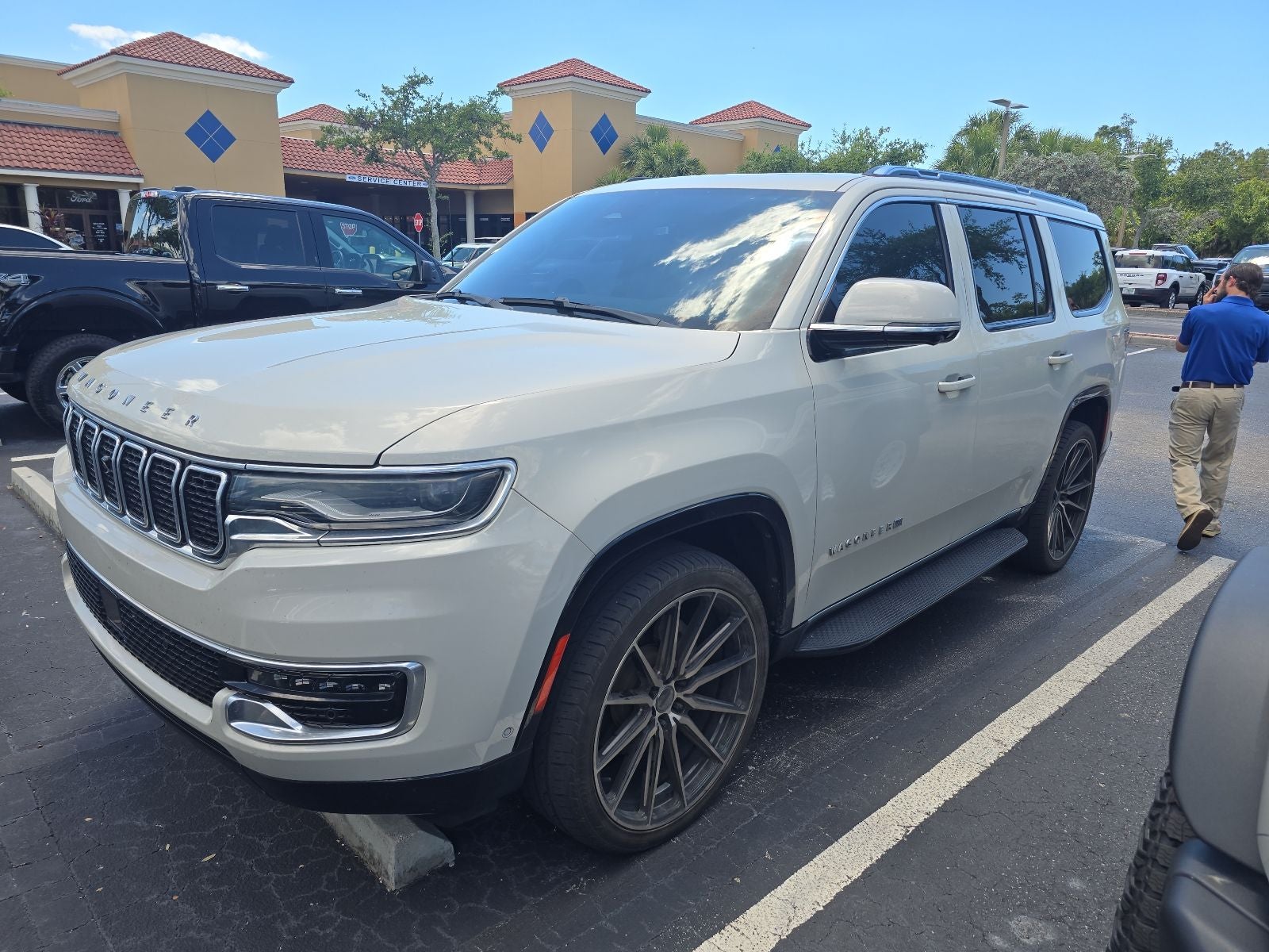 2022 Jeep Wagoneer Series I