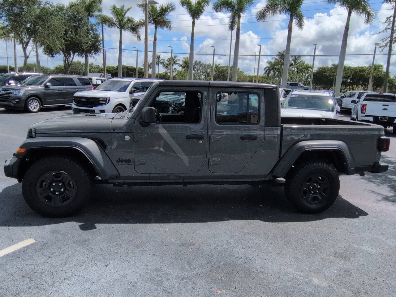 2021 Jeep Gladiator Sport