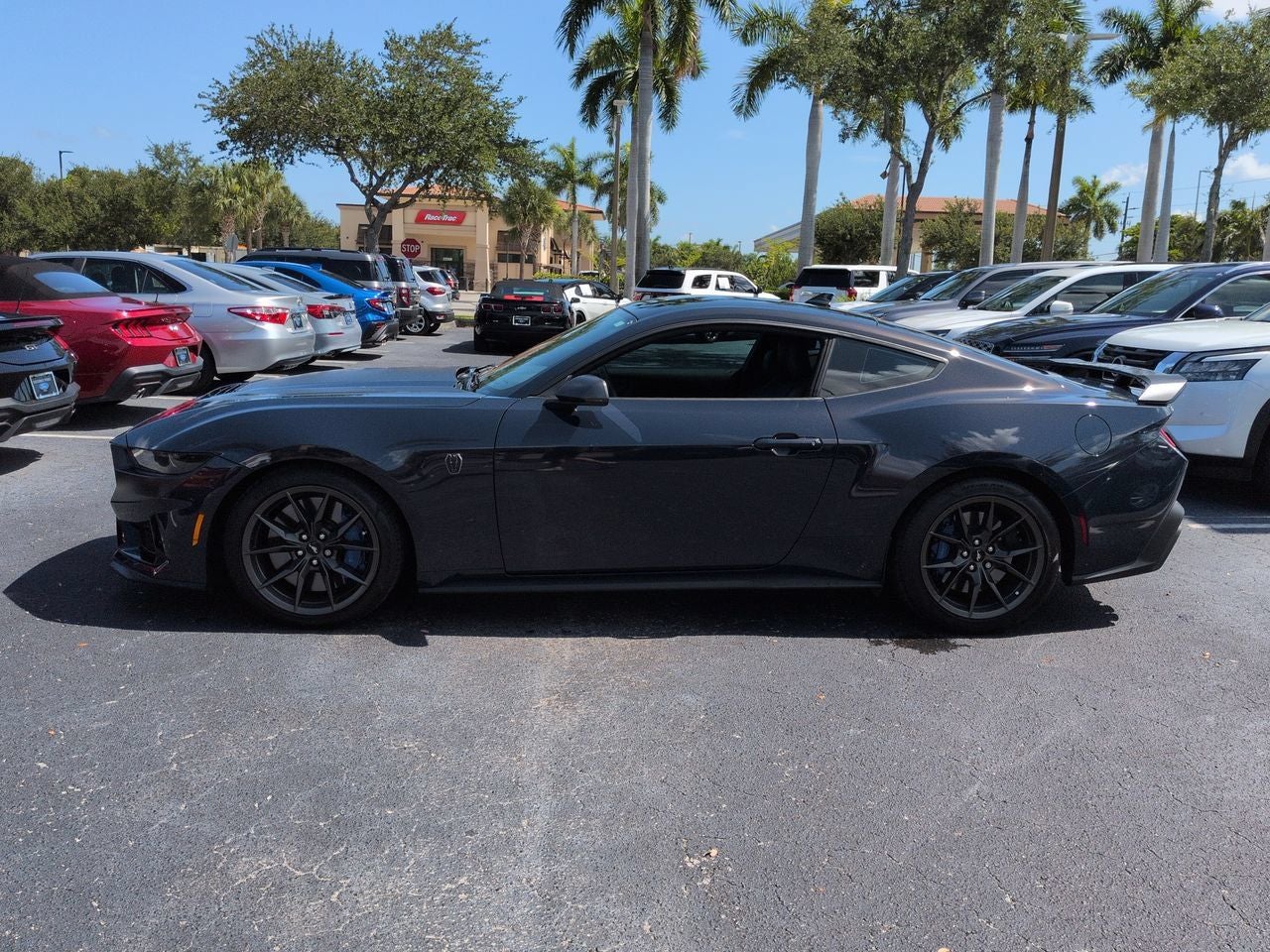2025 Ford Mustang Dark Horse
