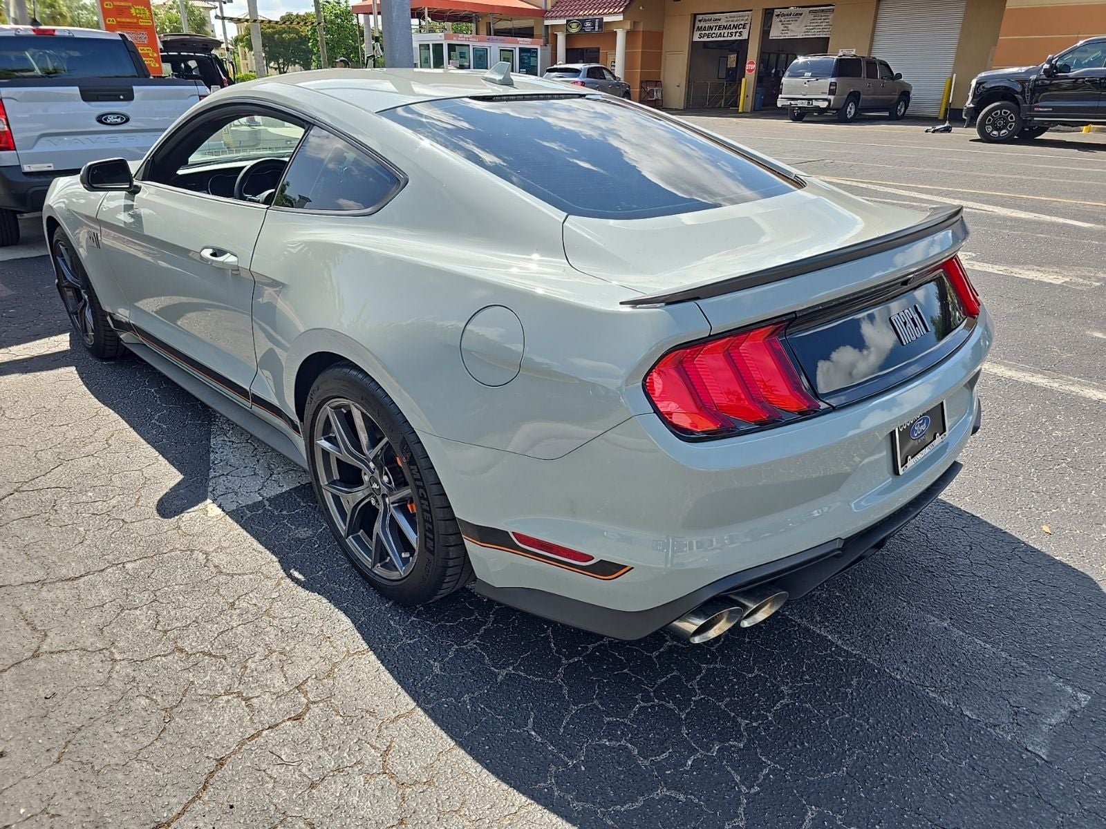 2022 Ford Mustang Mach 1