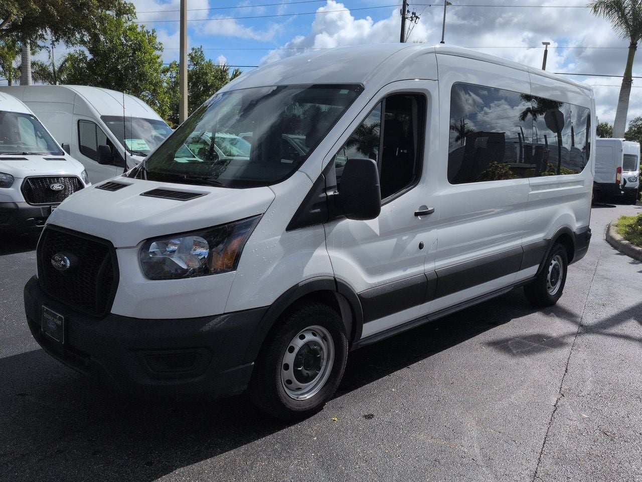 2024 Ford Transit-350 XL 15-PASS.