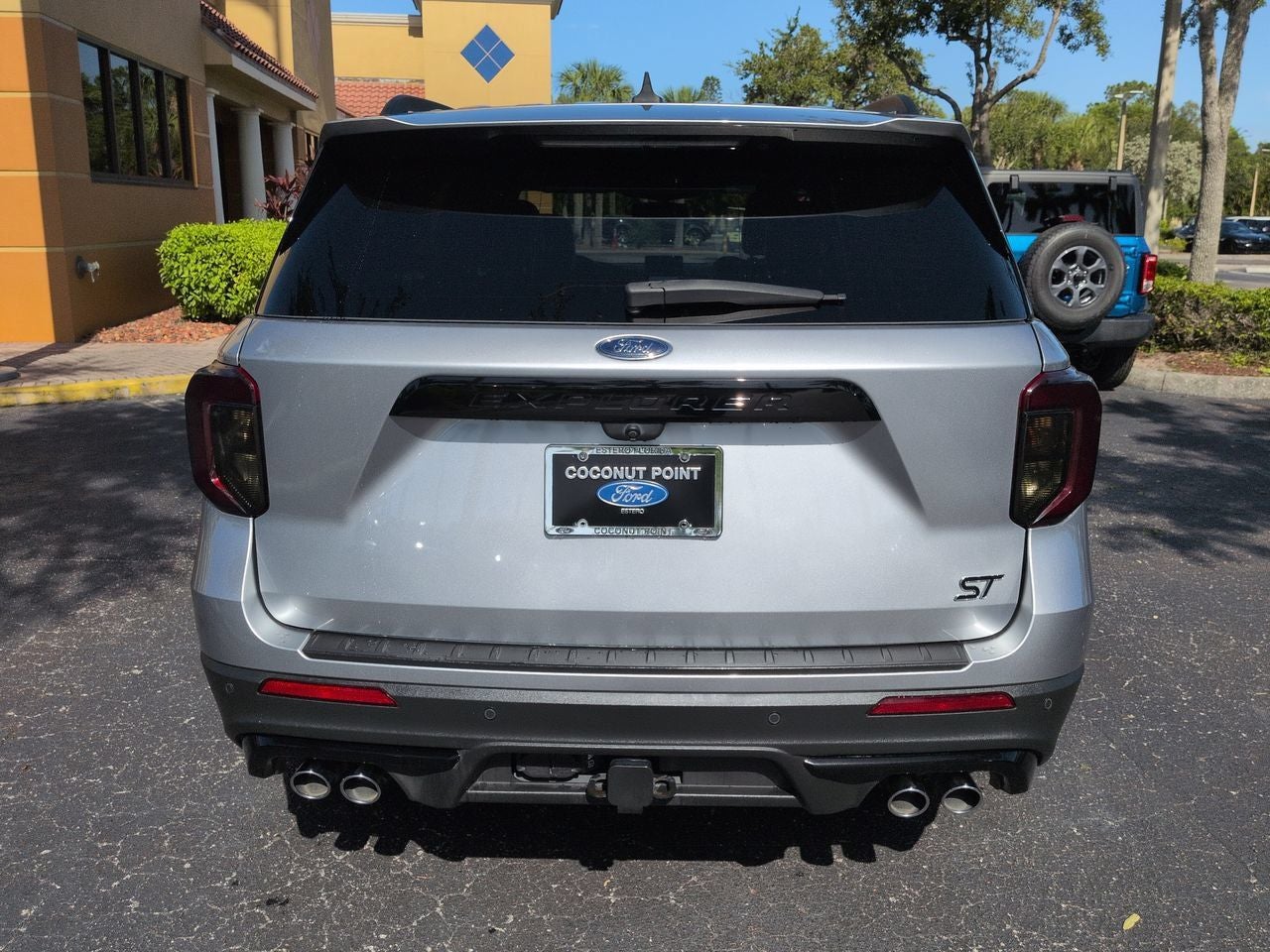 2022 Ford Explorer ST