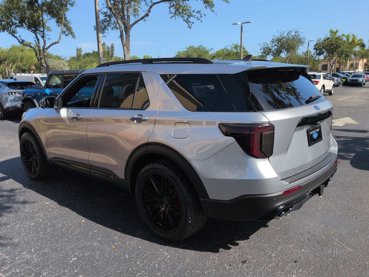 2022 Ford Explorer ST