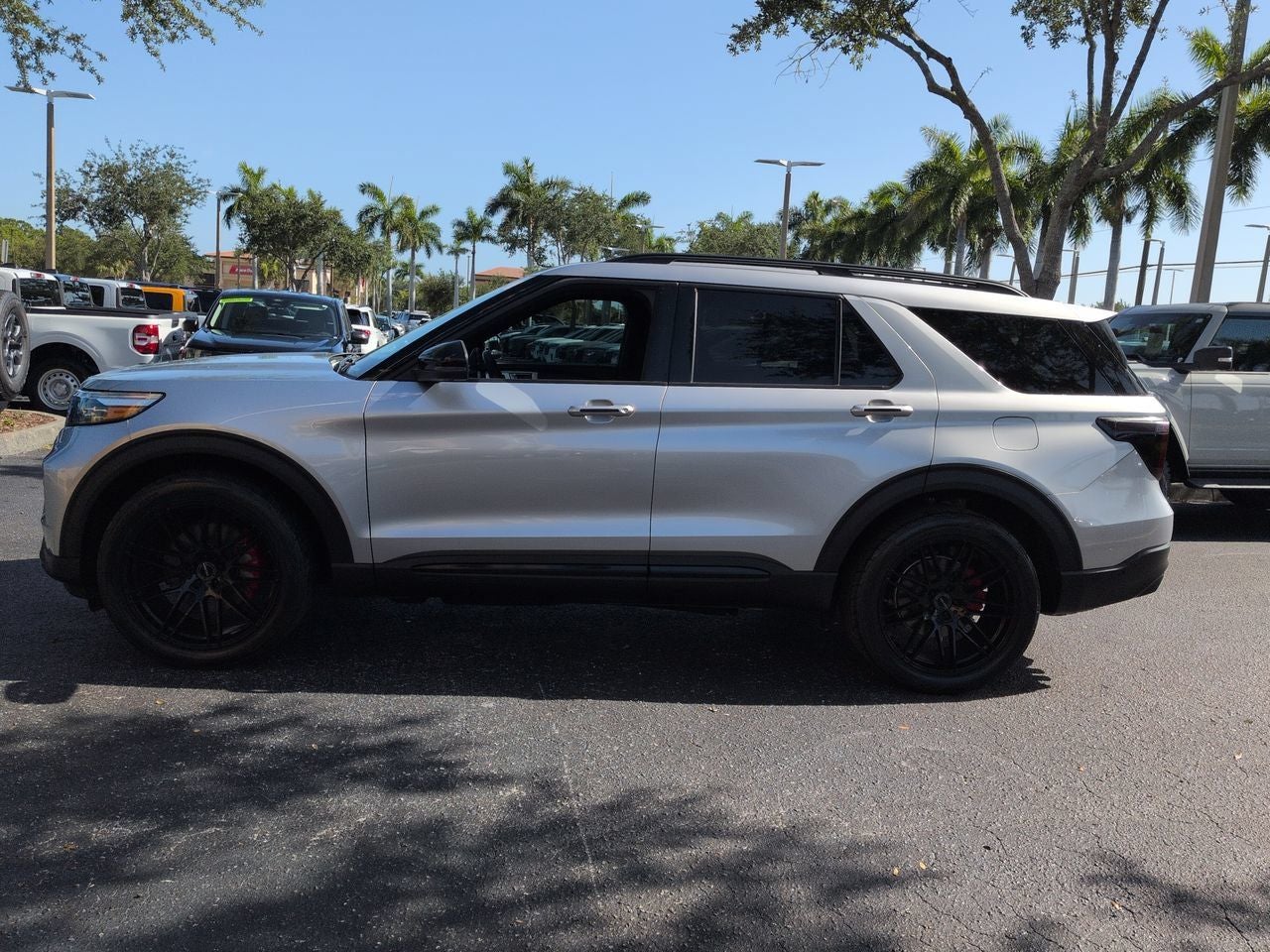2022 Ford Explorer ST