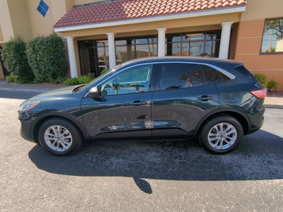 2022 Ford Escape SE