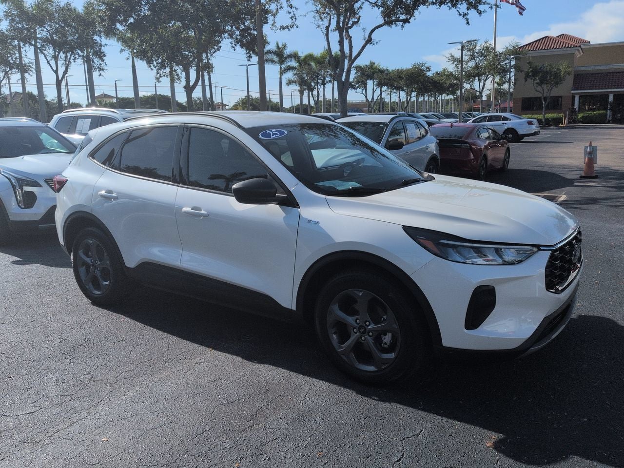 2025 Ford Escape Hybrid ST-Line