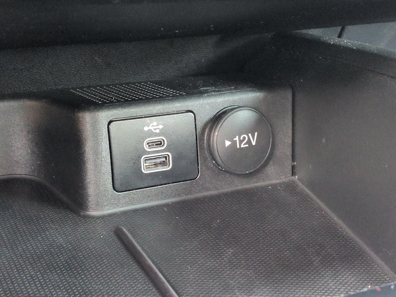 2025 Ford Escape Hybrid ST-Line