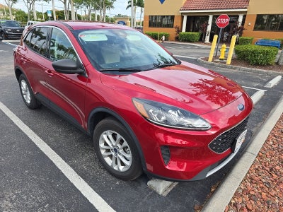 2022 Ford Escape Hybrid SE