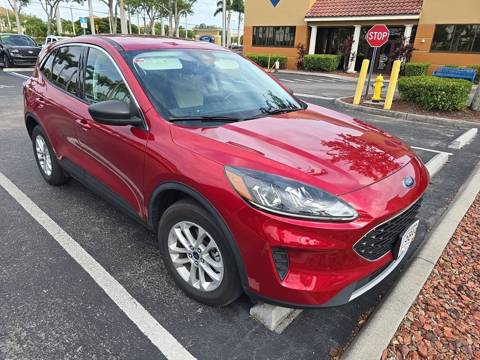 2022 Ford Escape Hybrid SE