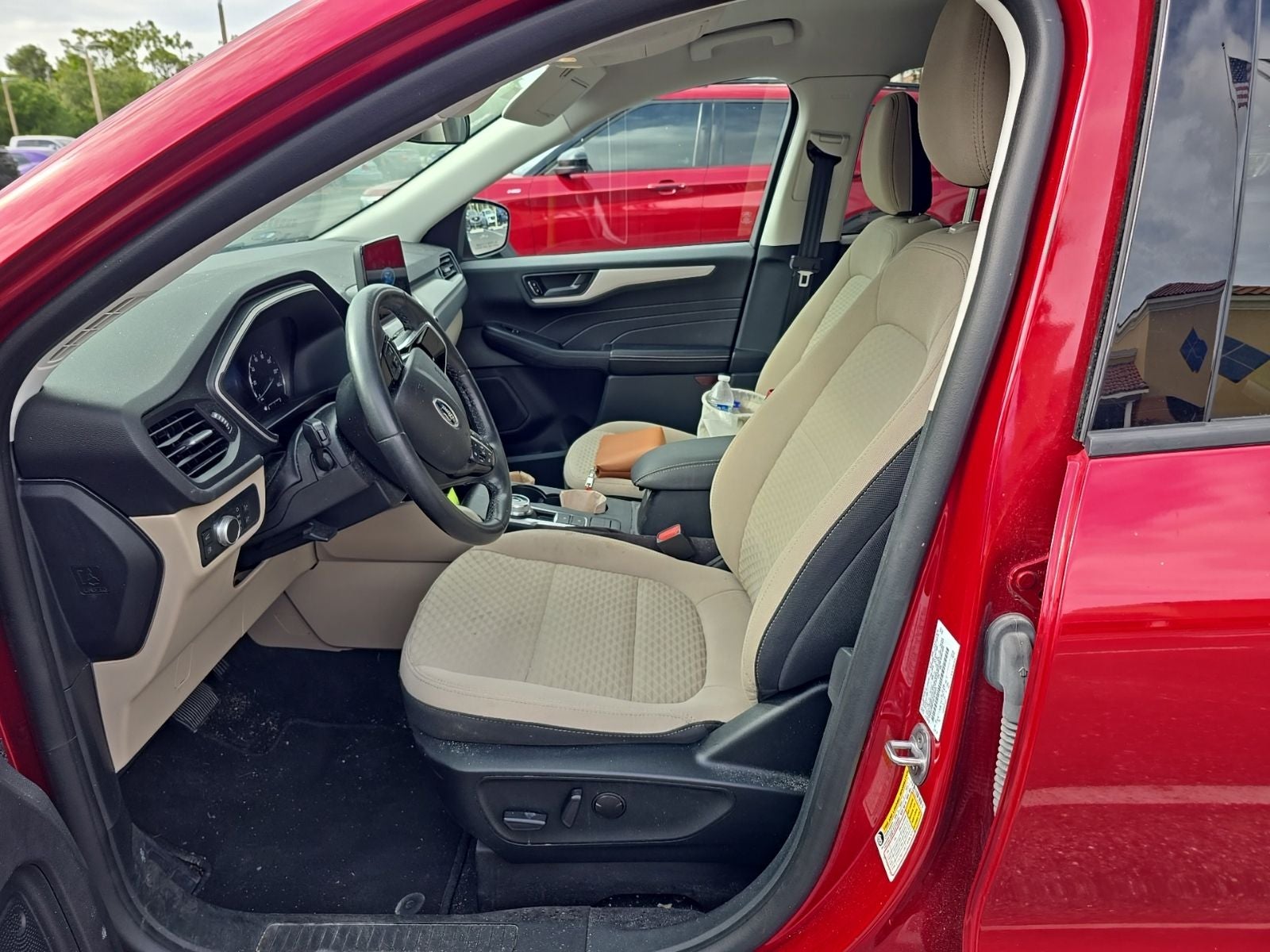 2022 Ford Escape Hybrid SE