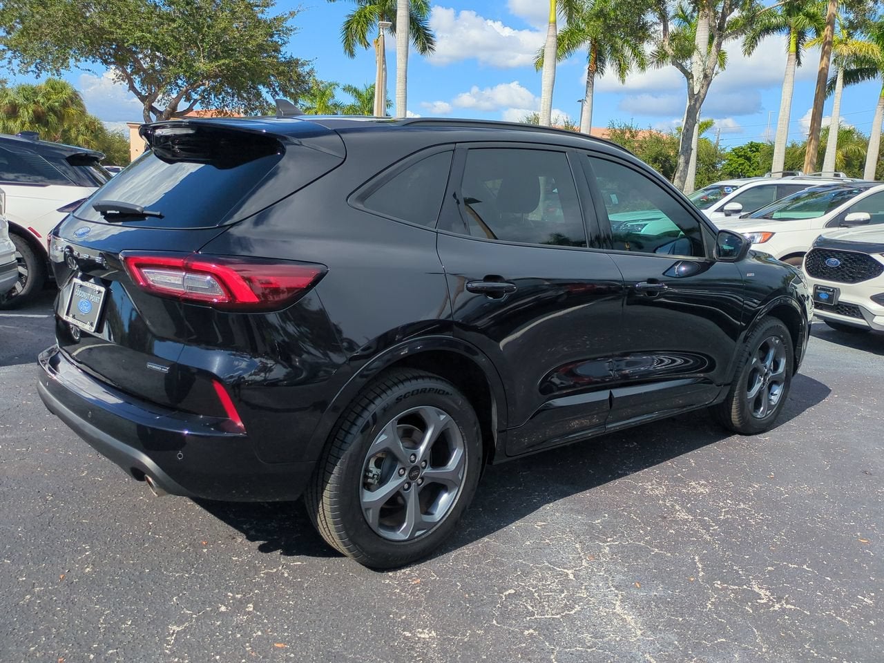 2024 Ford Escape Hybrid ST-Line Select