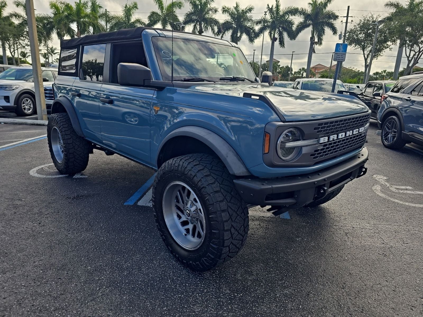2022 Ford Bronco Badlands