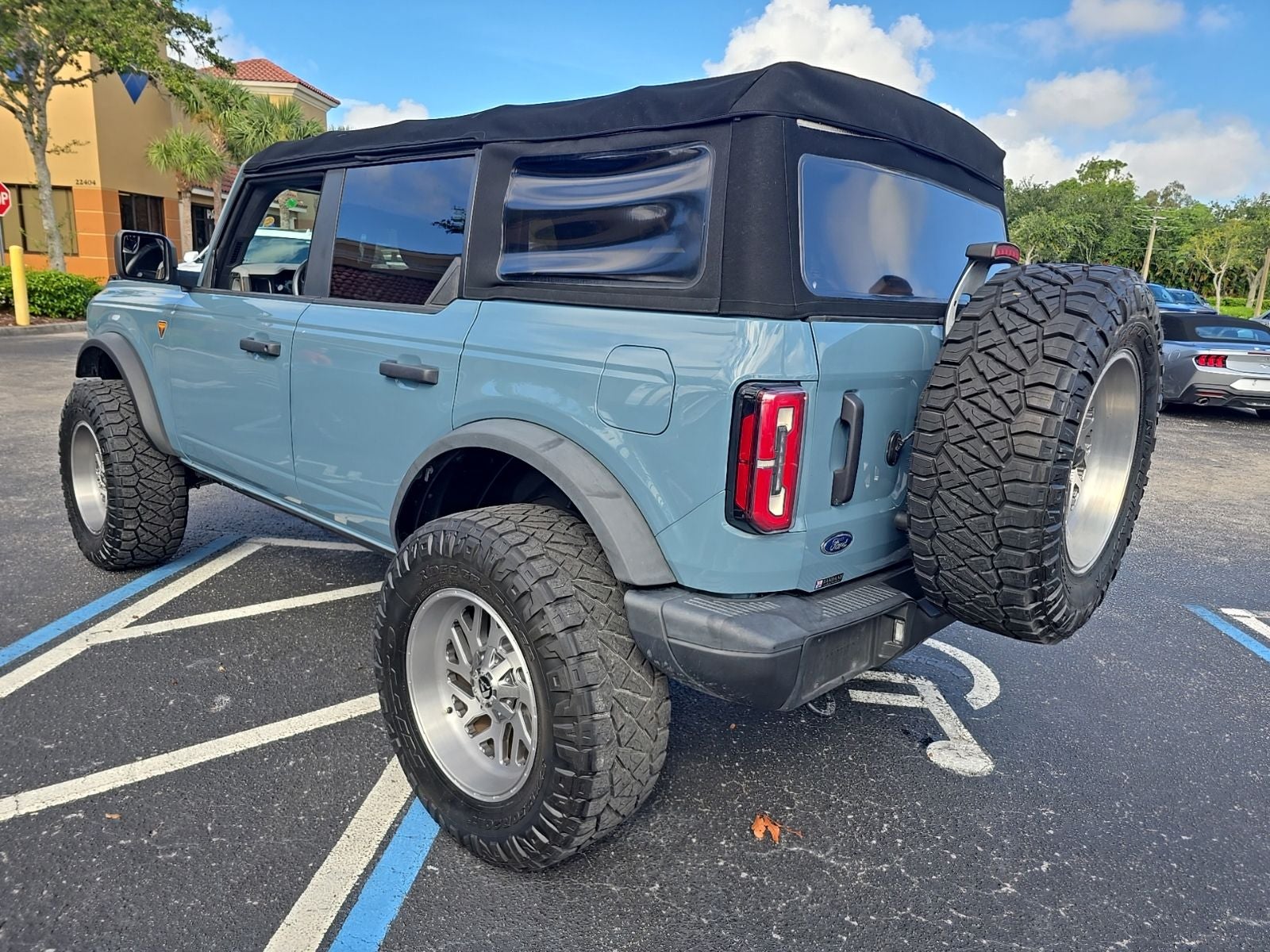 2022 Ford Bronco Badlands