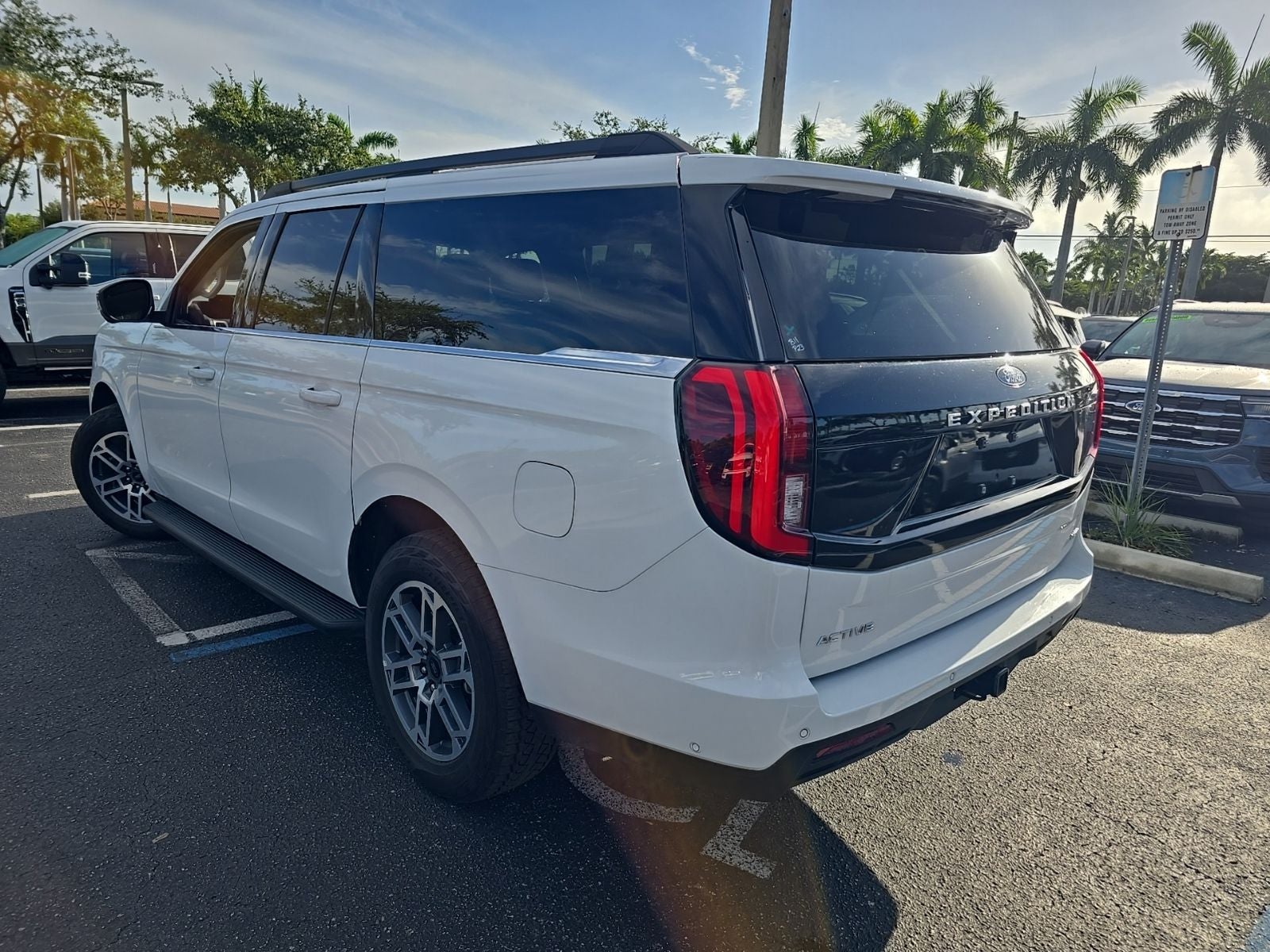 2025 Ford Expedition Max Active