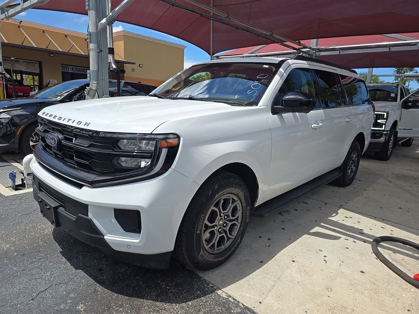 2025 Ford Expedition Max Active