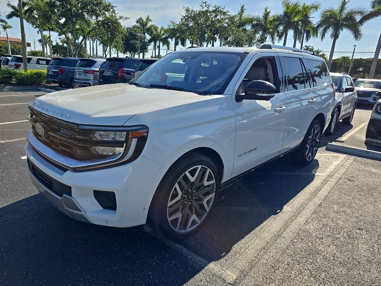 2025 Ford Expedition Platinum