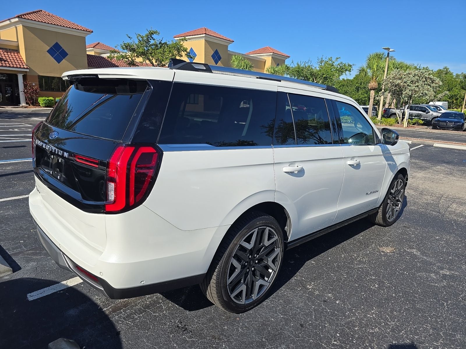 2025 Ford Expedition Platinum