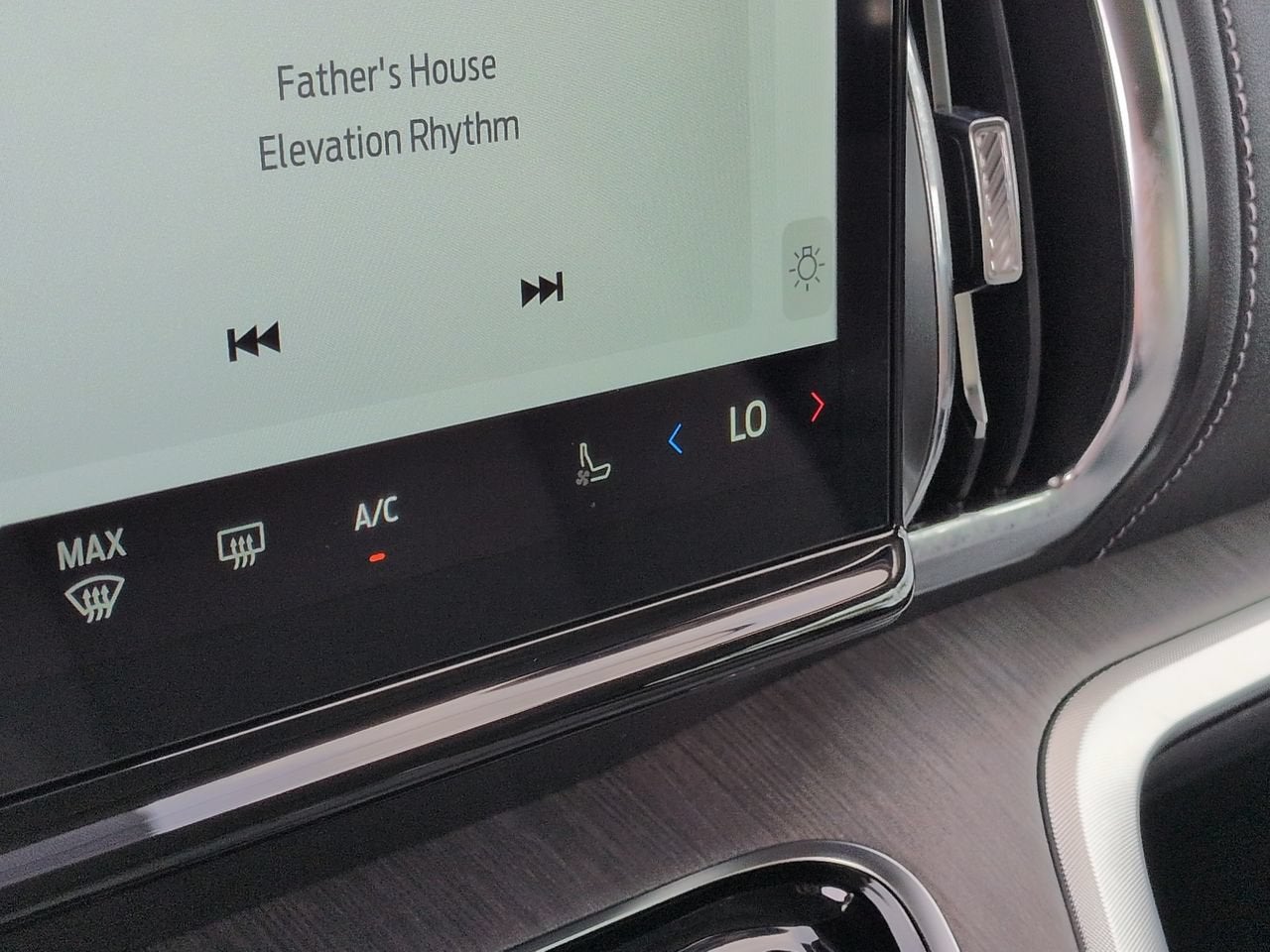 2025 Ford Expedition Platinum ULTIMATE
