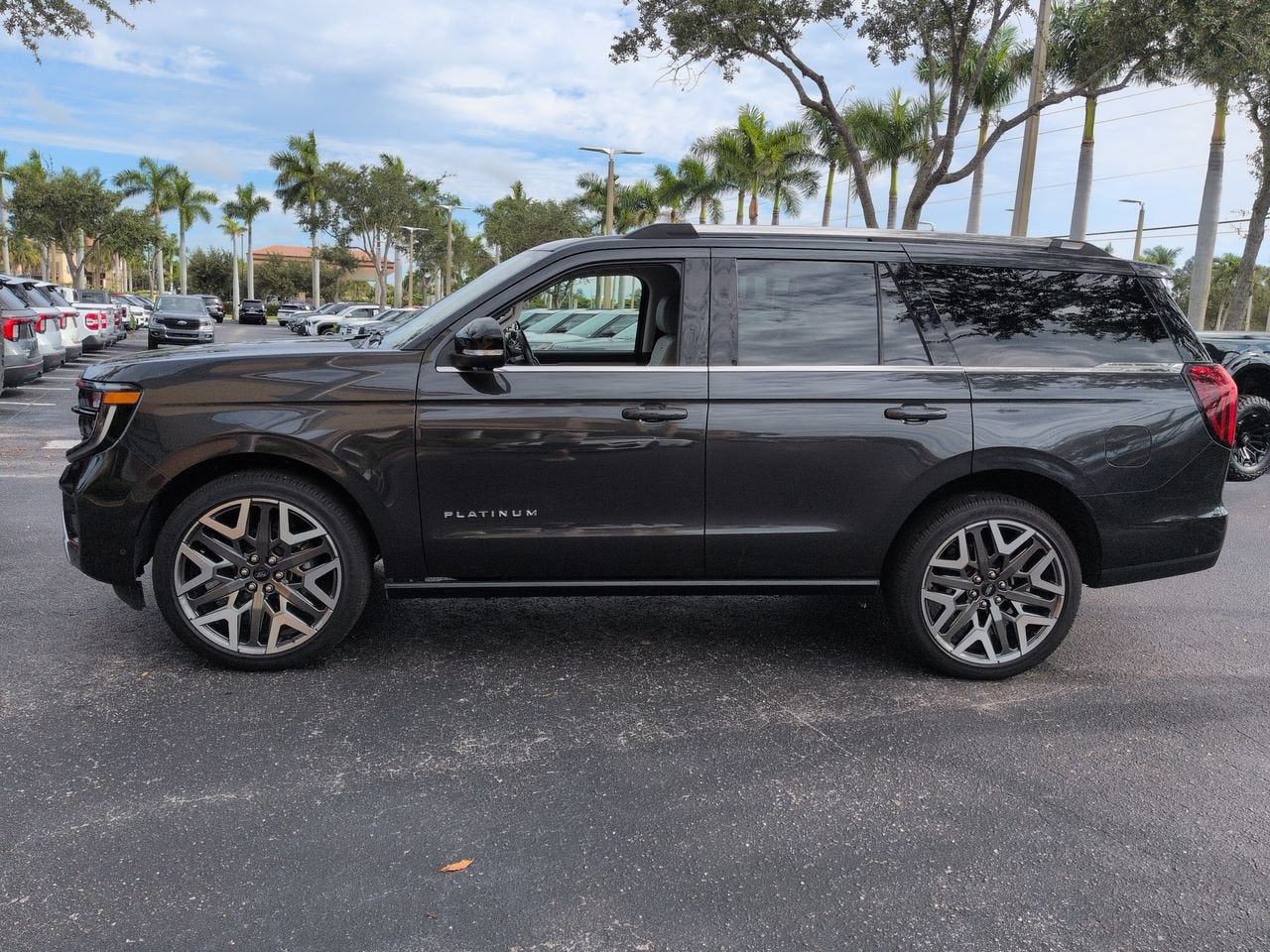 2025 Ford Expedition Platinum ULTIMATE