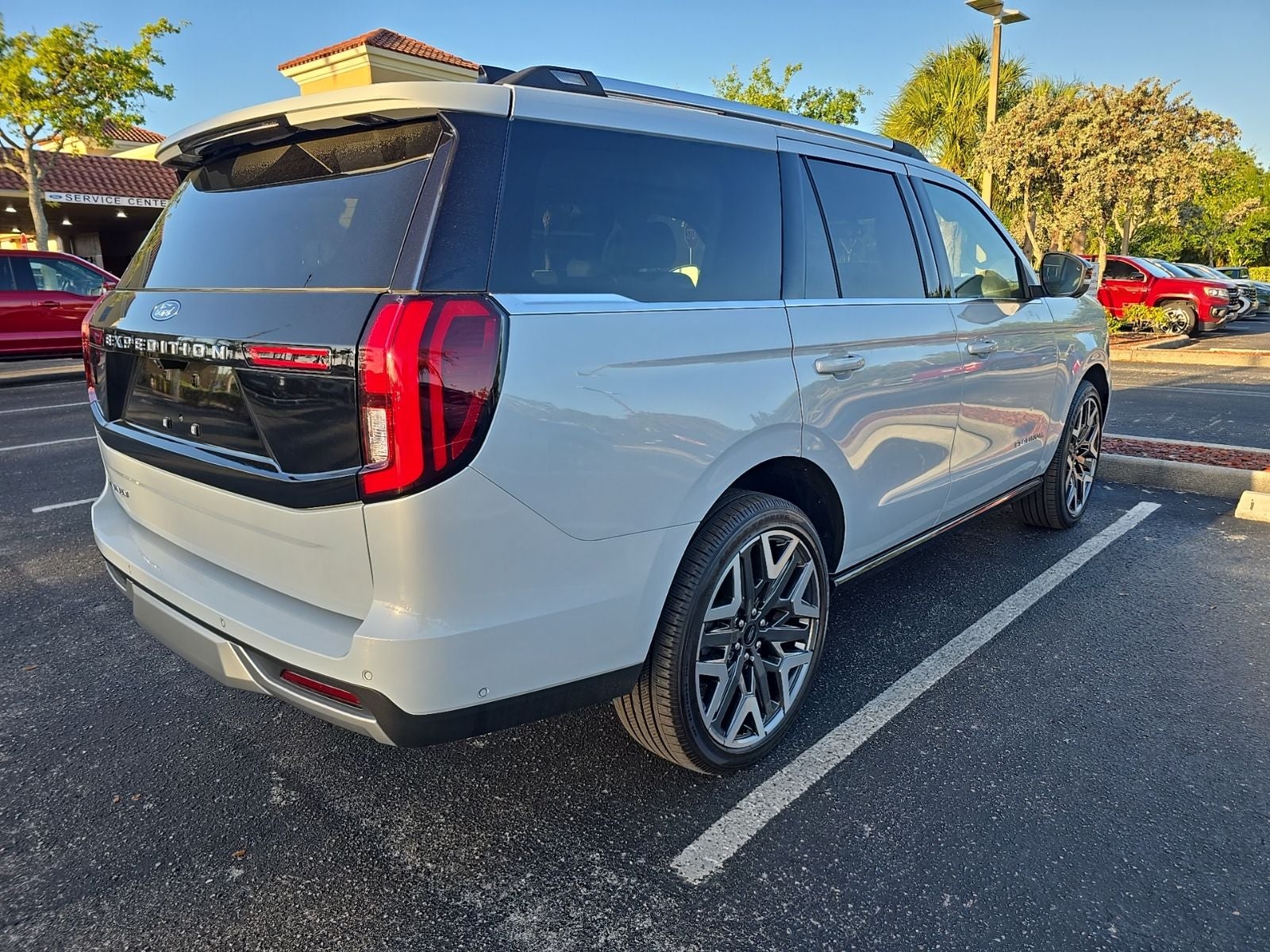 2025 Ford Expedition Platinum