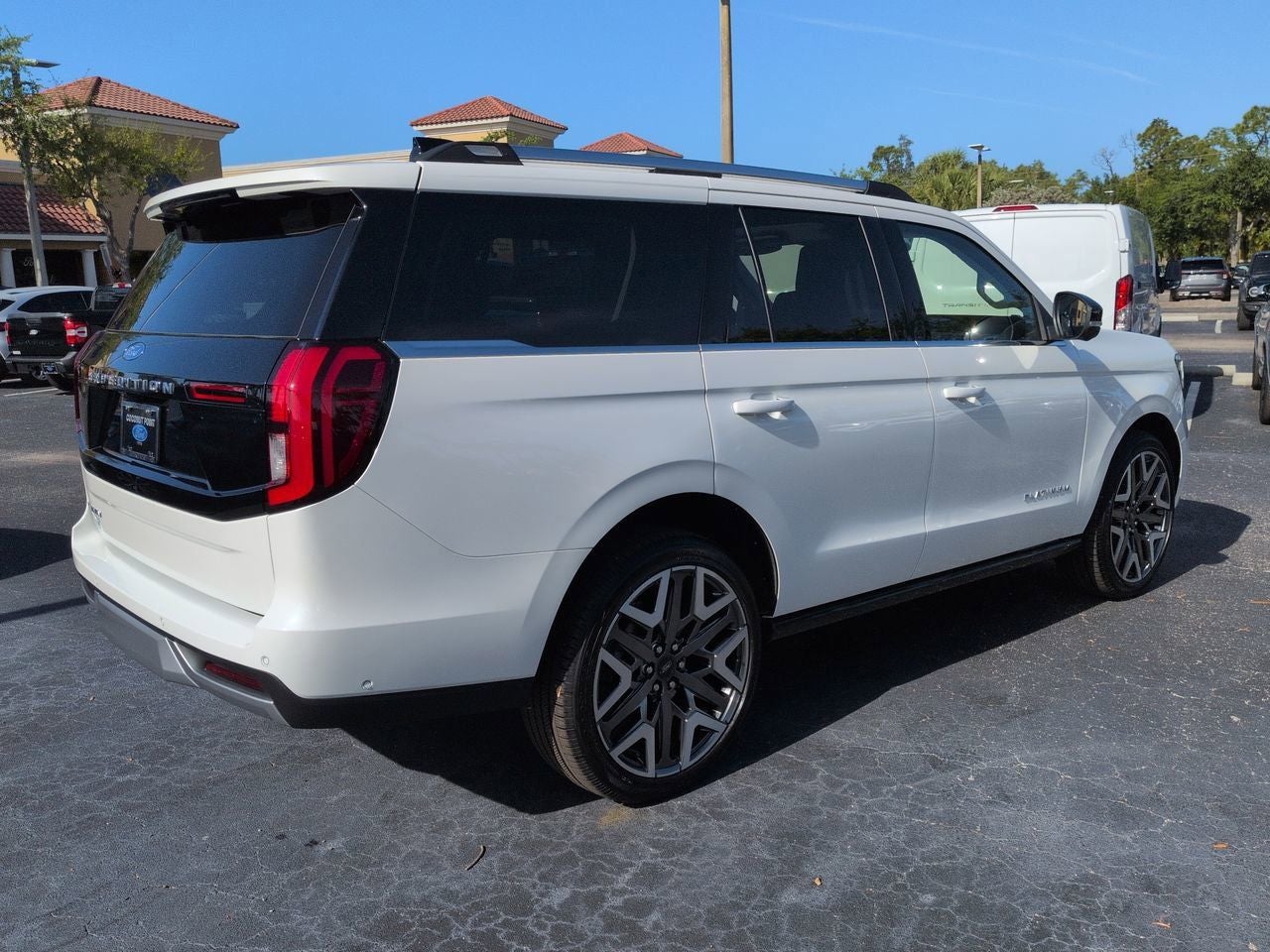 2025 Ford Expedition Platinum