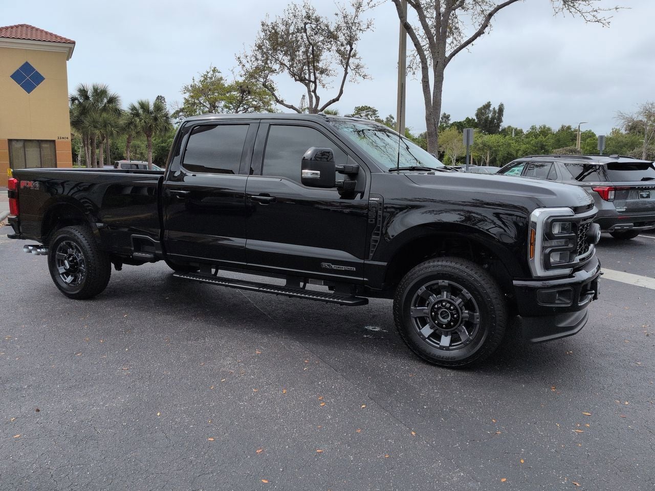 2024 Ford F-350SD Lariat