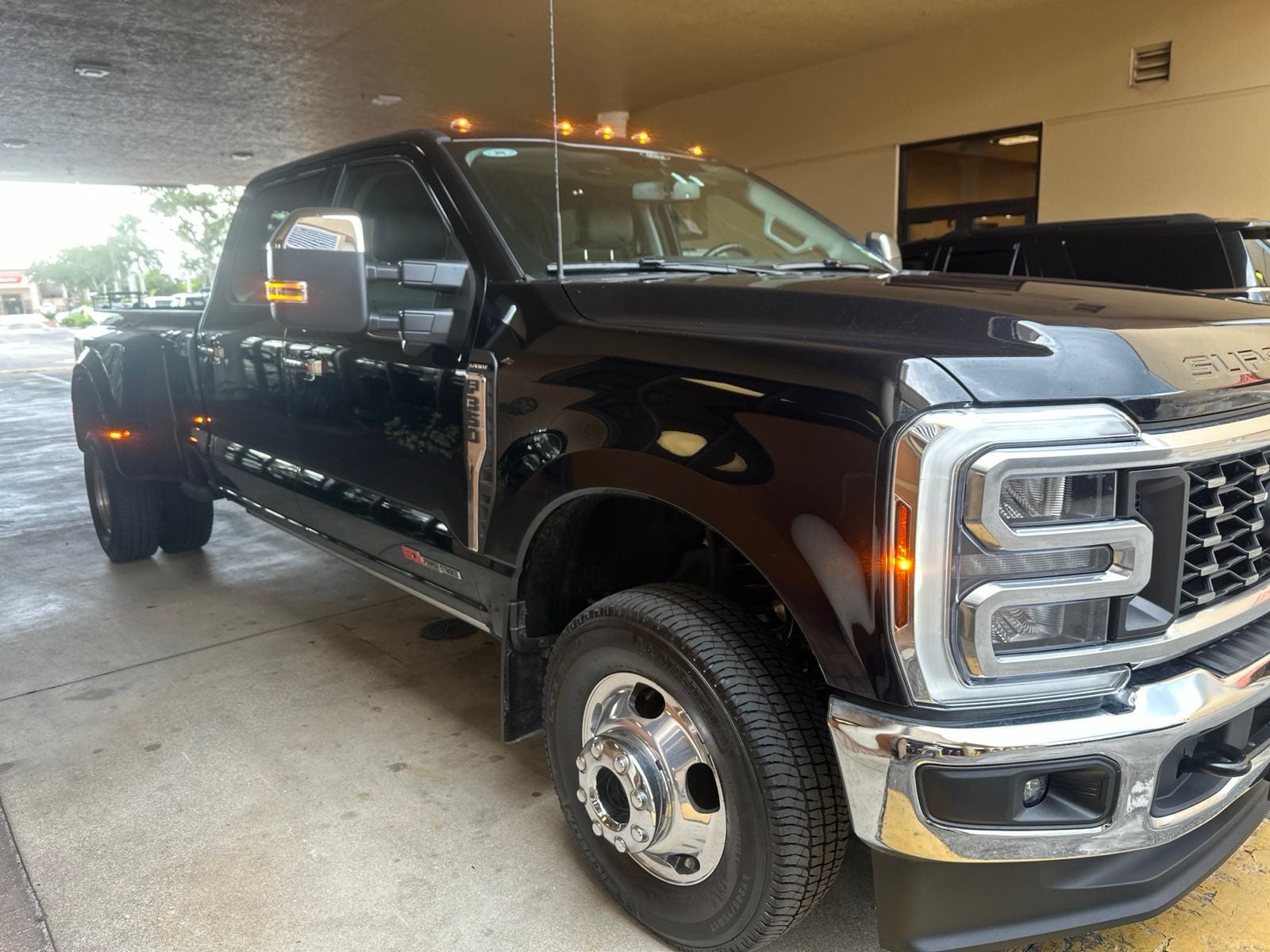 2025 Ford F-350SD Lariat H. OUTPUT
