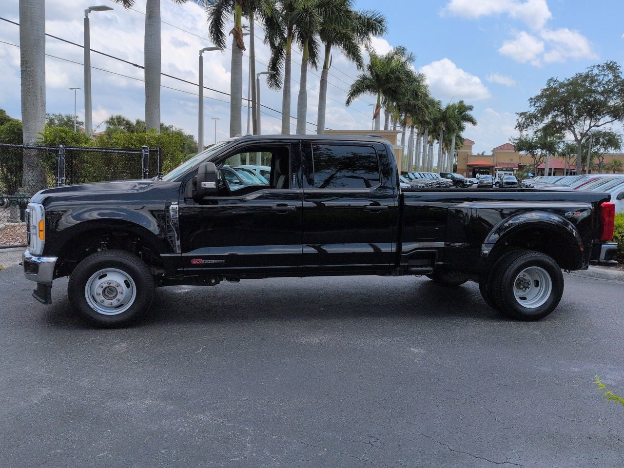 2023 Ford F-350SD XLT