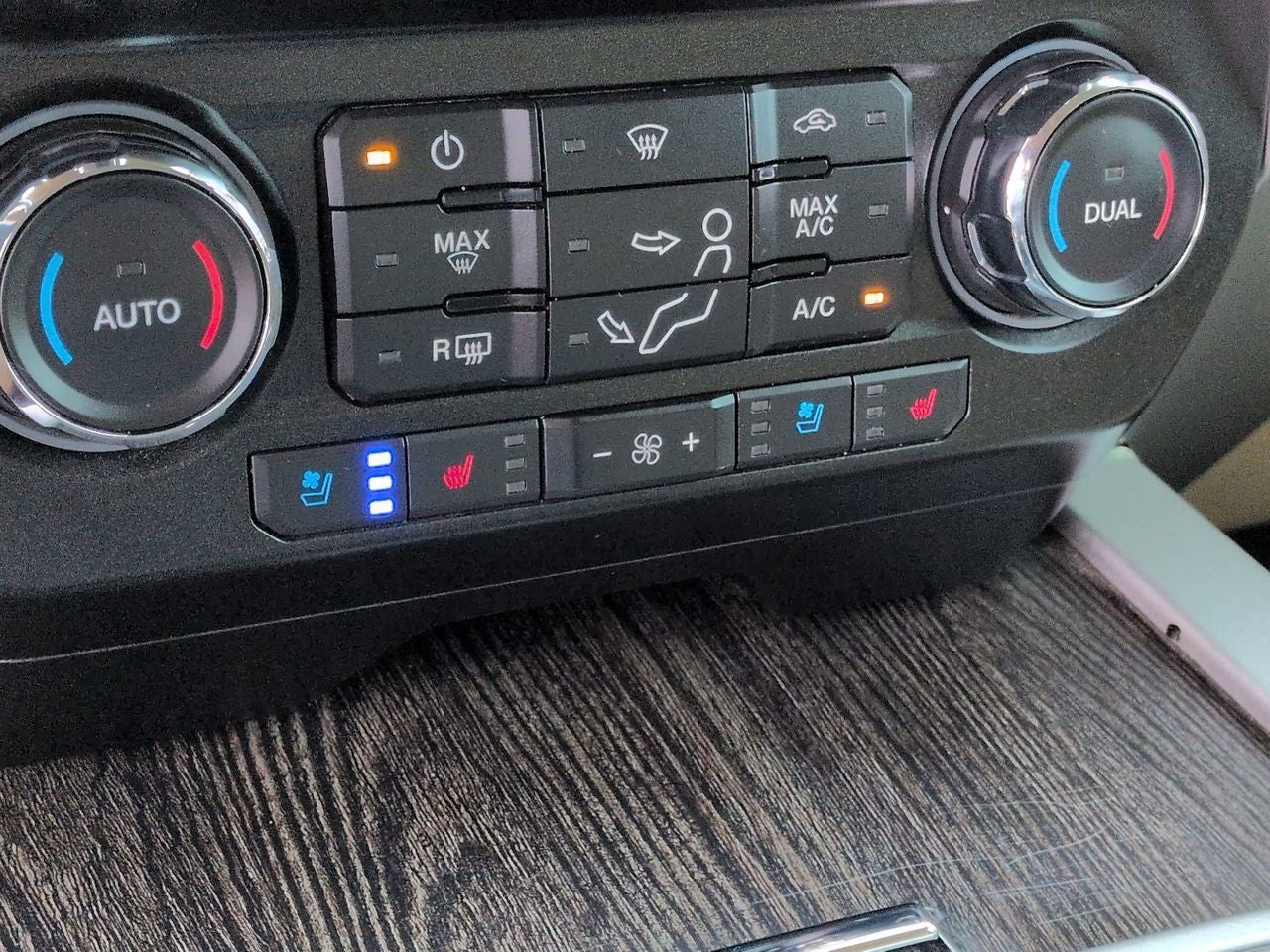 2020 Ford F-350SD Lariat
