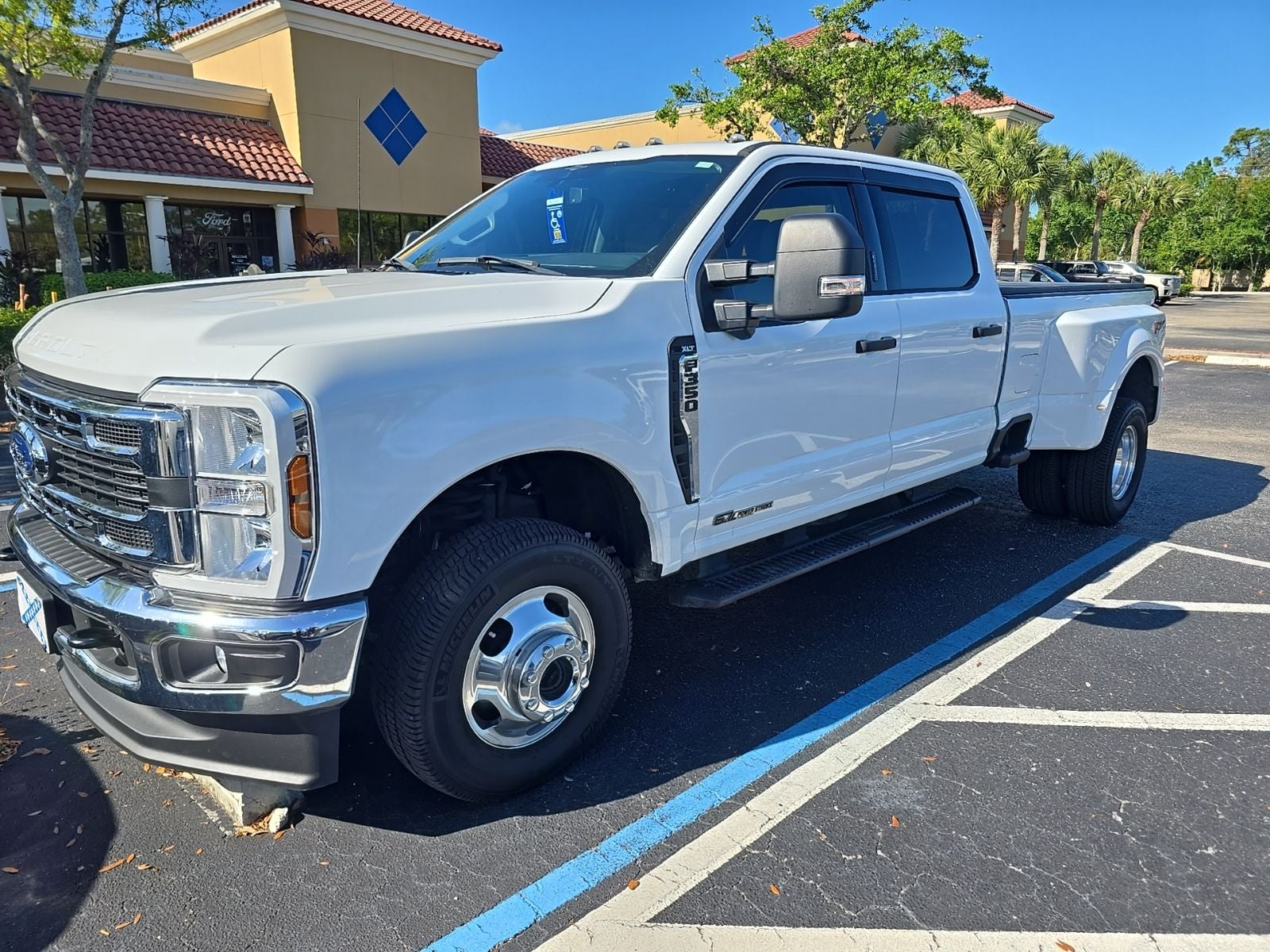 2023 Ford F-350SD XLT