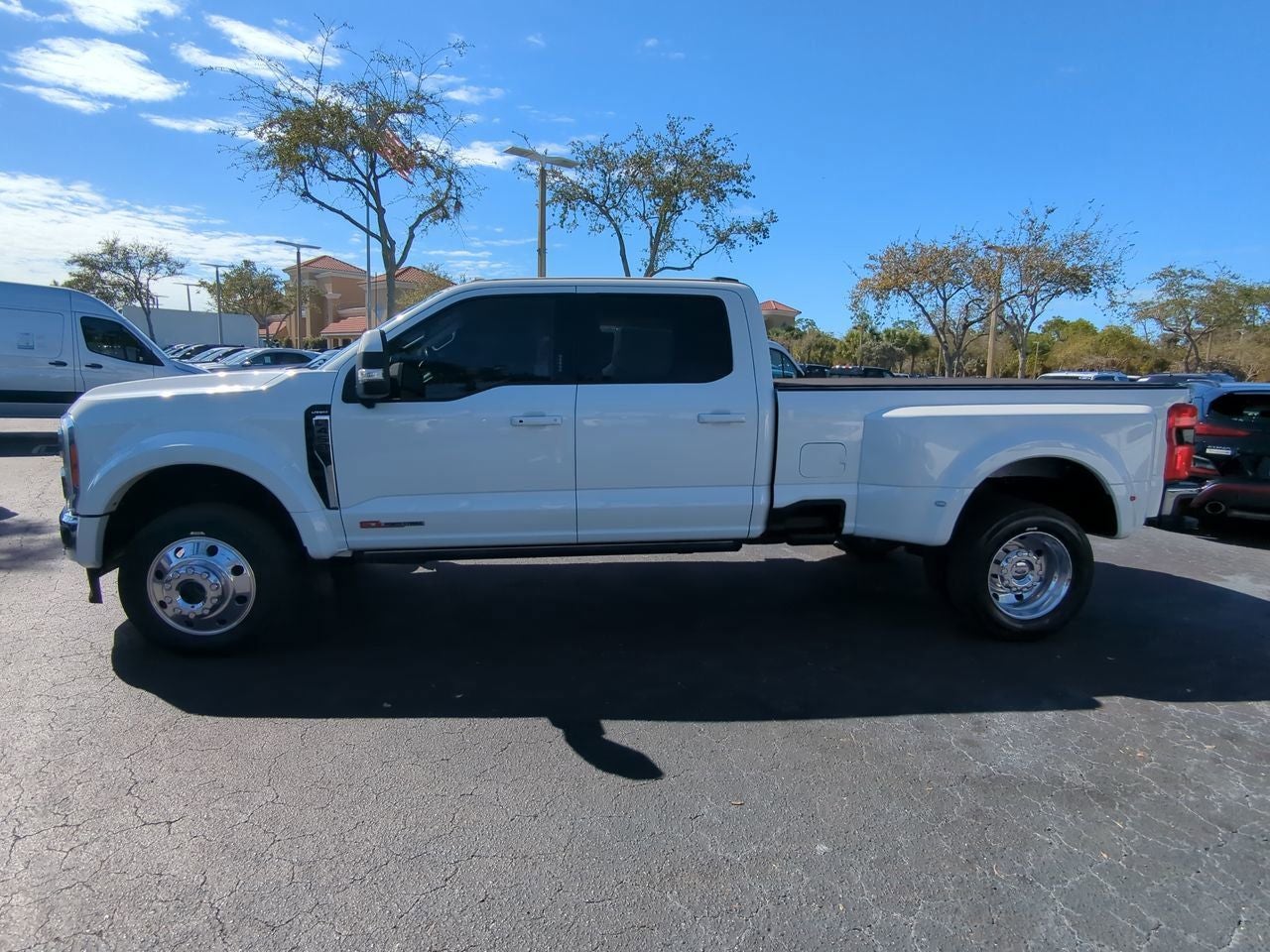 2023 Ford F-450SD Lariat DRW