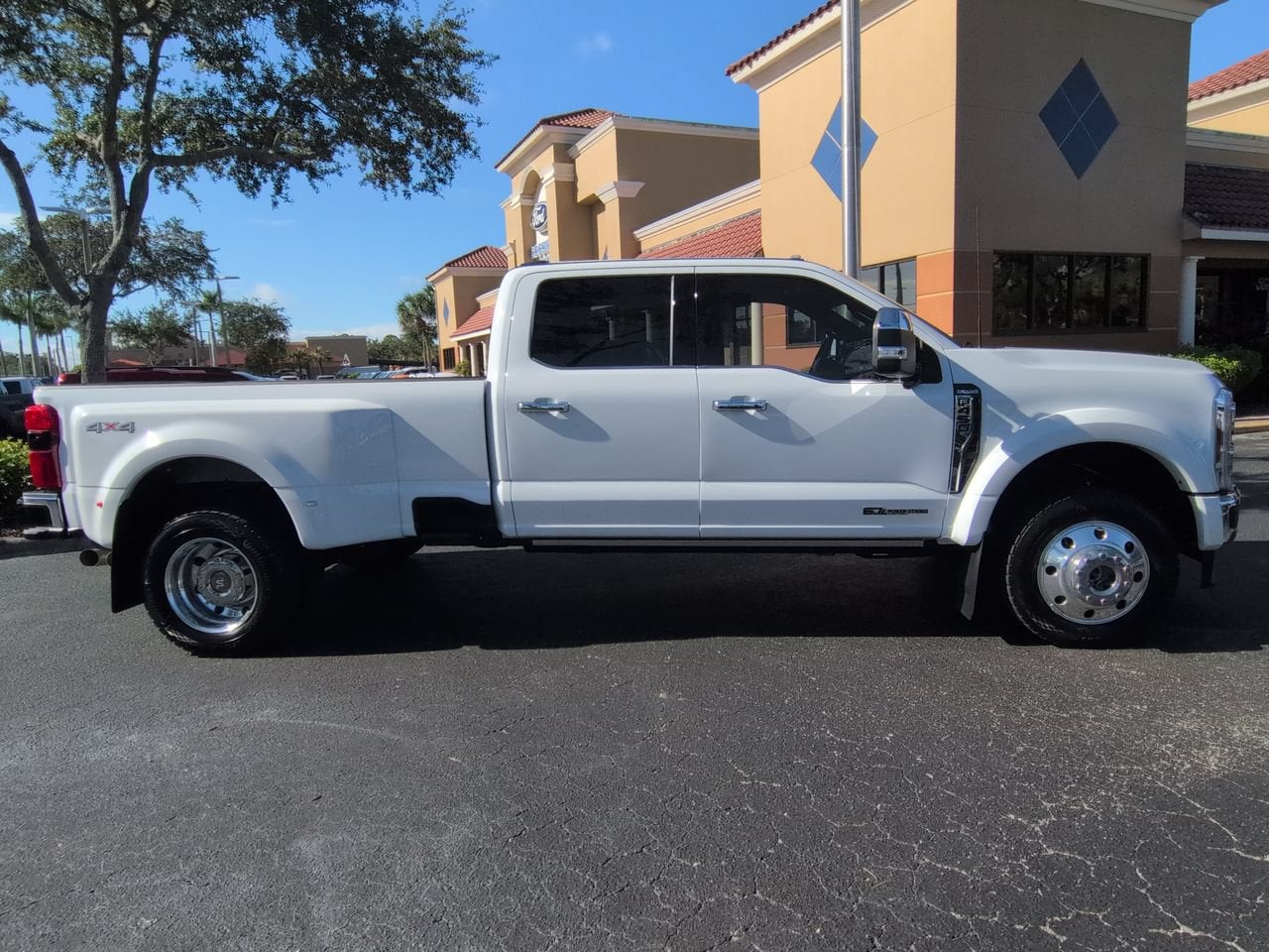 2026 Ford F-450SD King Ranch DRW
