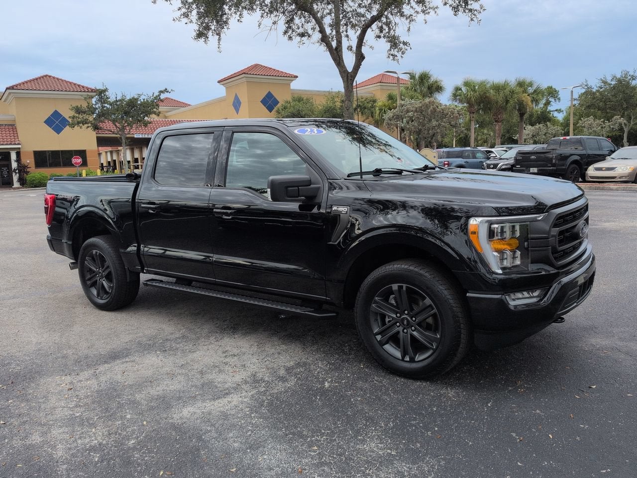 2023 Ford F-150 XLT V6 ECOBOOST