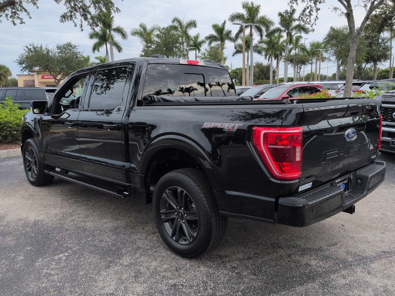 2023 Ford F-150 XLT V6 ECOBOOST
