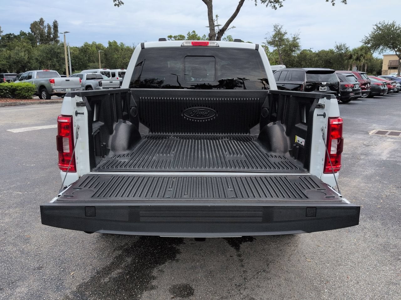 2023 Ford F-150 XLT V6 ECOBOOST