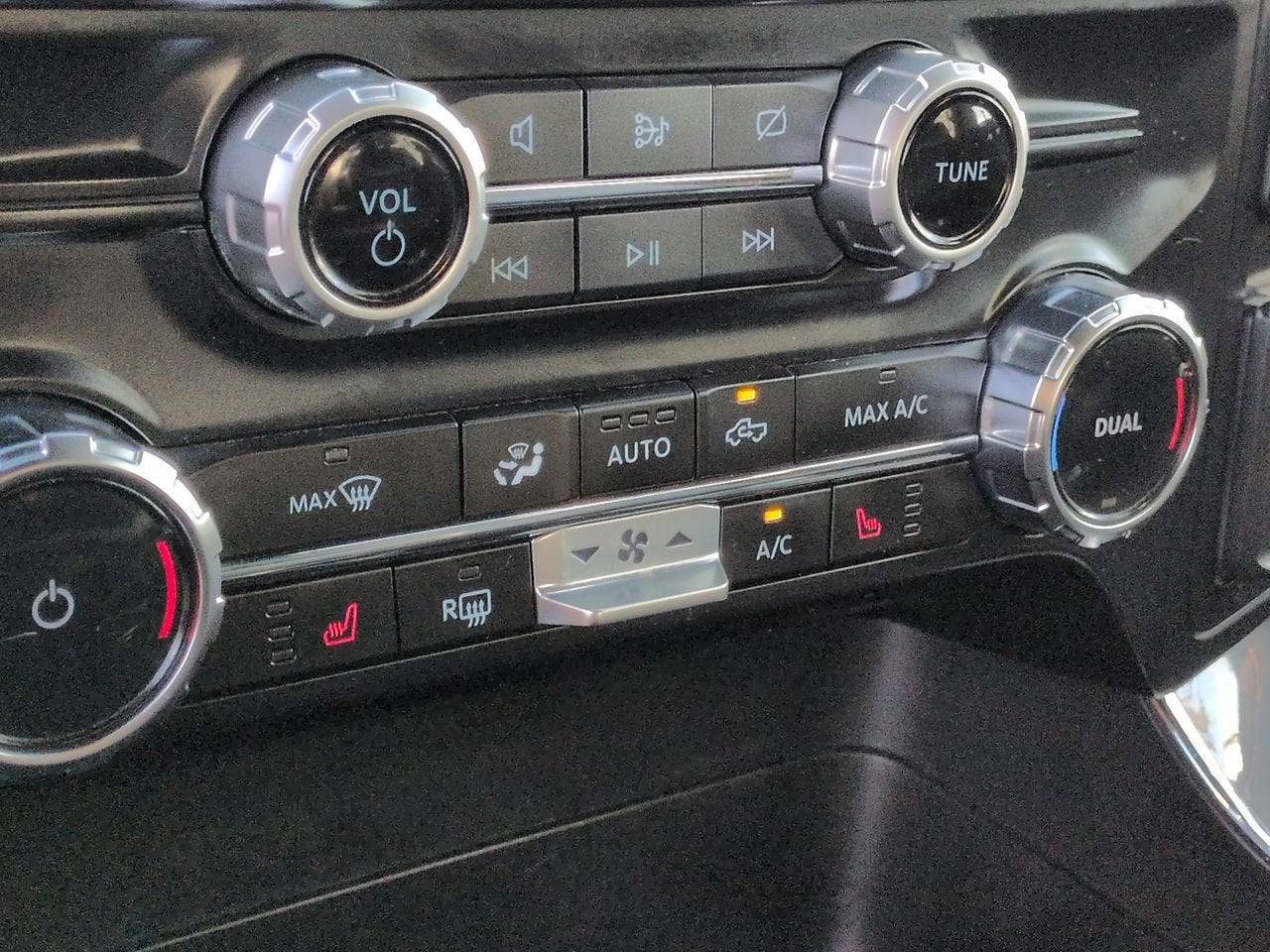 2023 Ford F-150 XLT V6 ECOBOOST