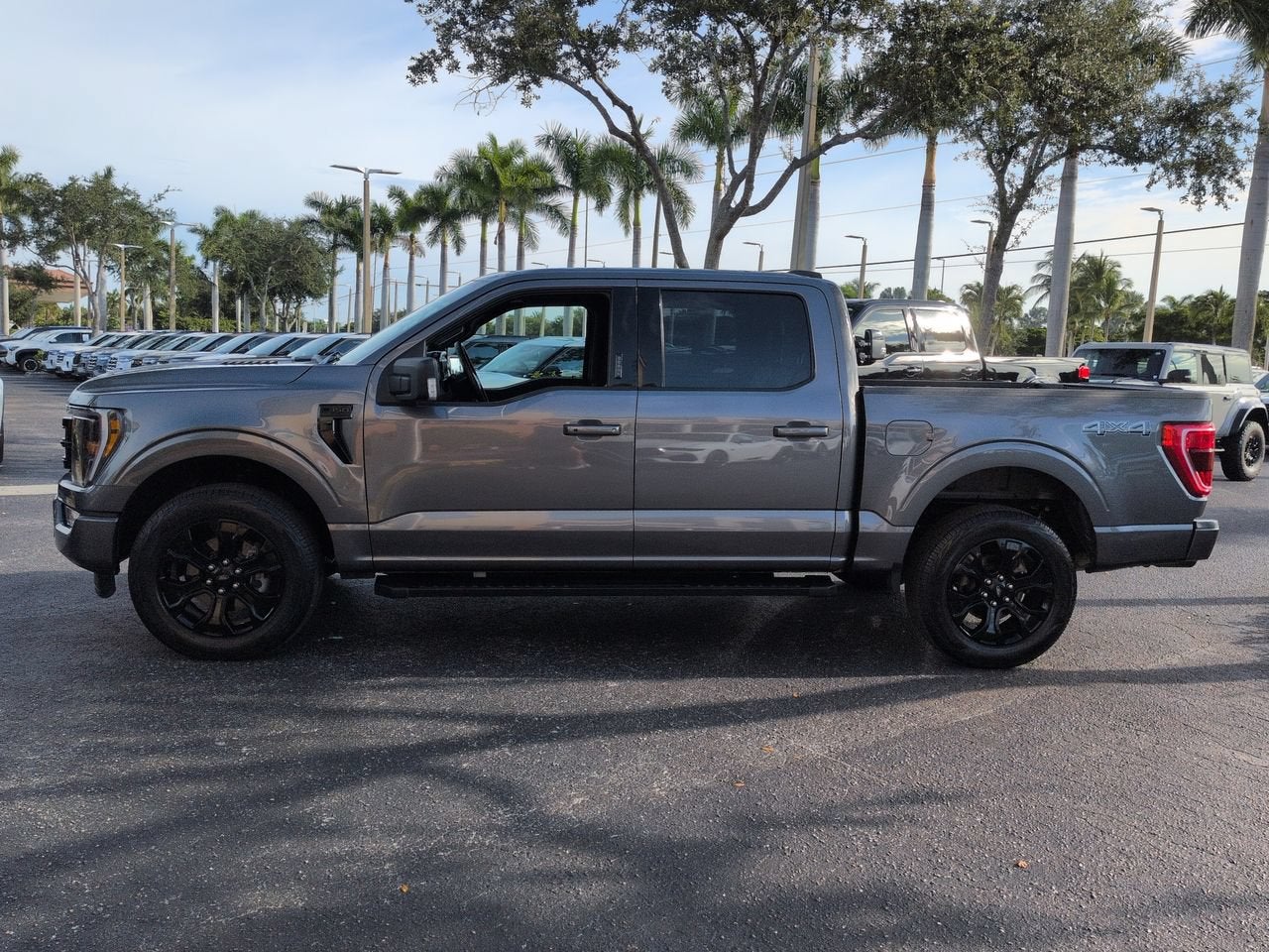 2023 Ford F-150 XLT V6 ECOBOOST
