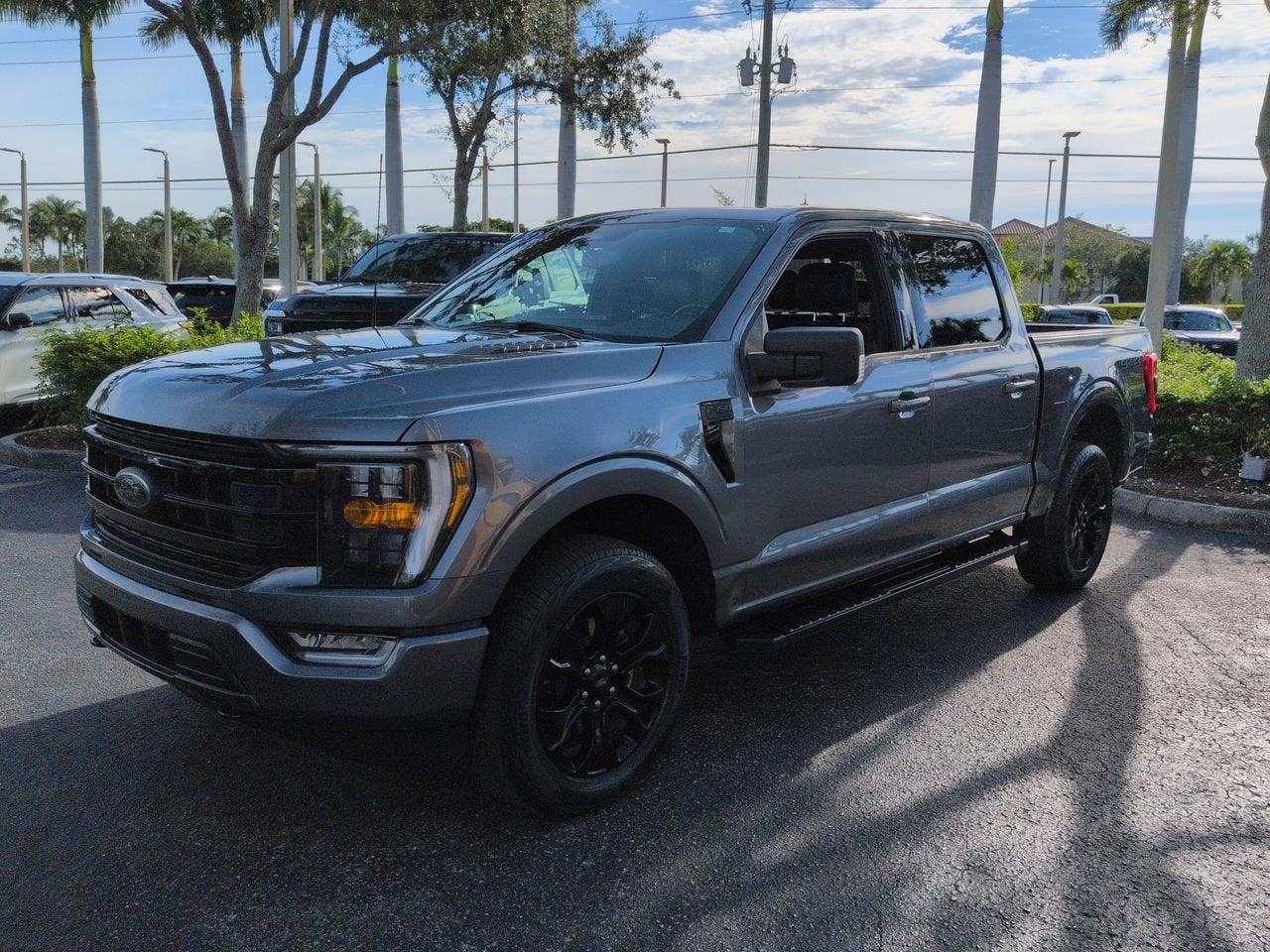 2023 Ford F-150 XLT V6 ECOBOOST