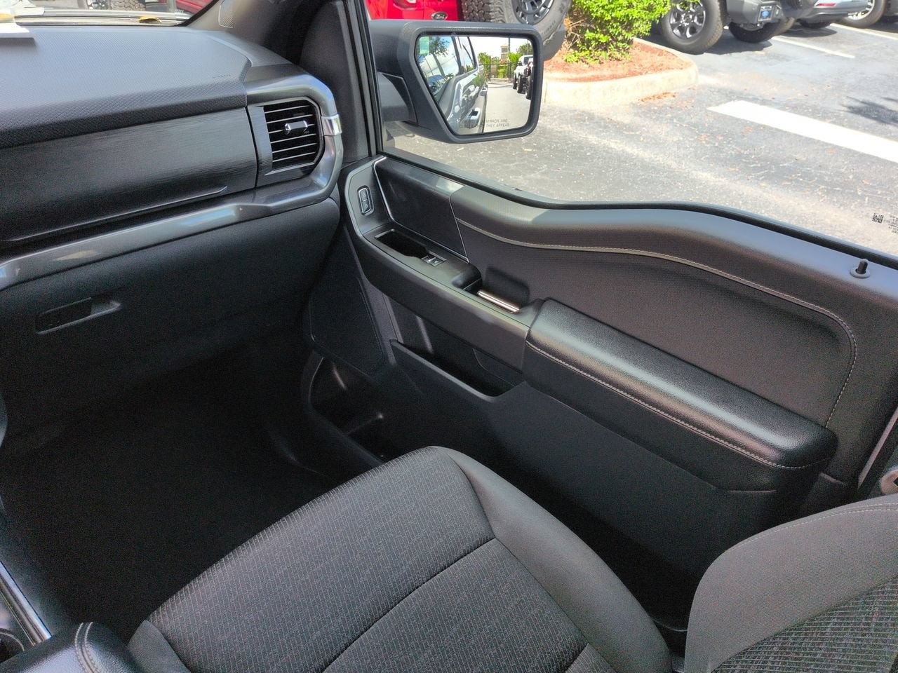 2023 Ford F-150 XLT V6 ECOBOOST