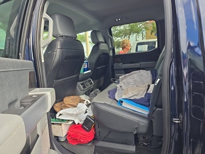 2022 Ford F-150 Lariat 5.0 V8