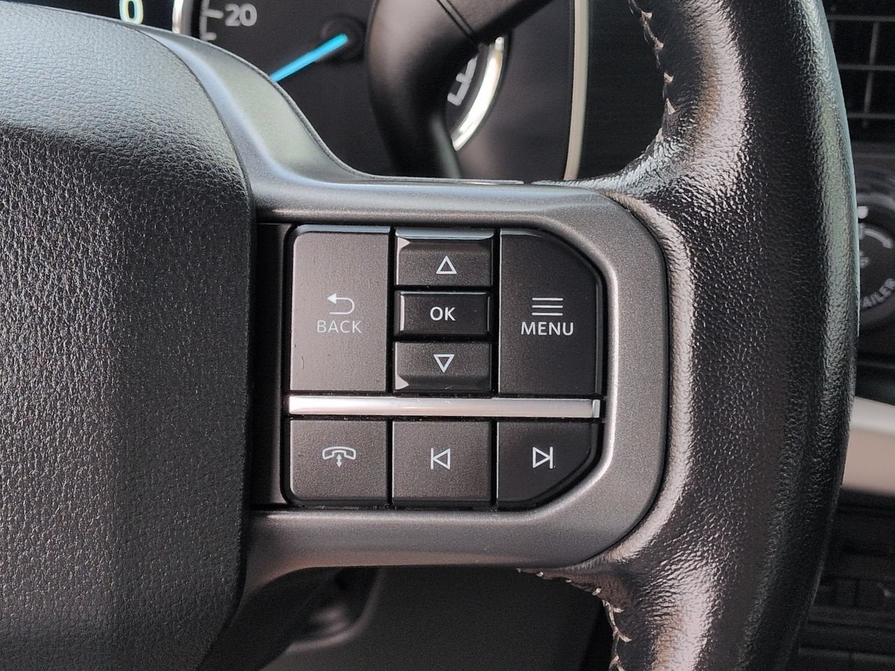 2022 Ford F-150 XLT 5.0 V8