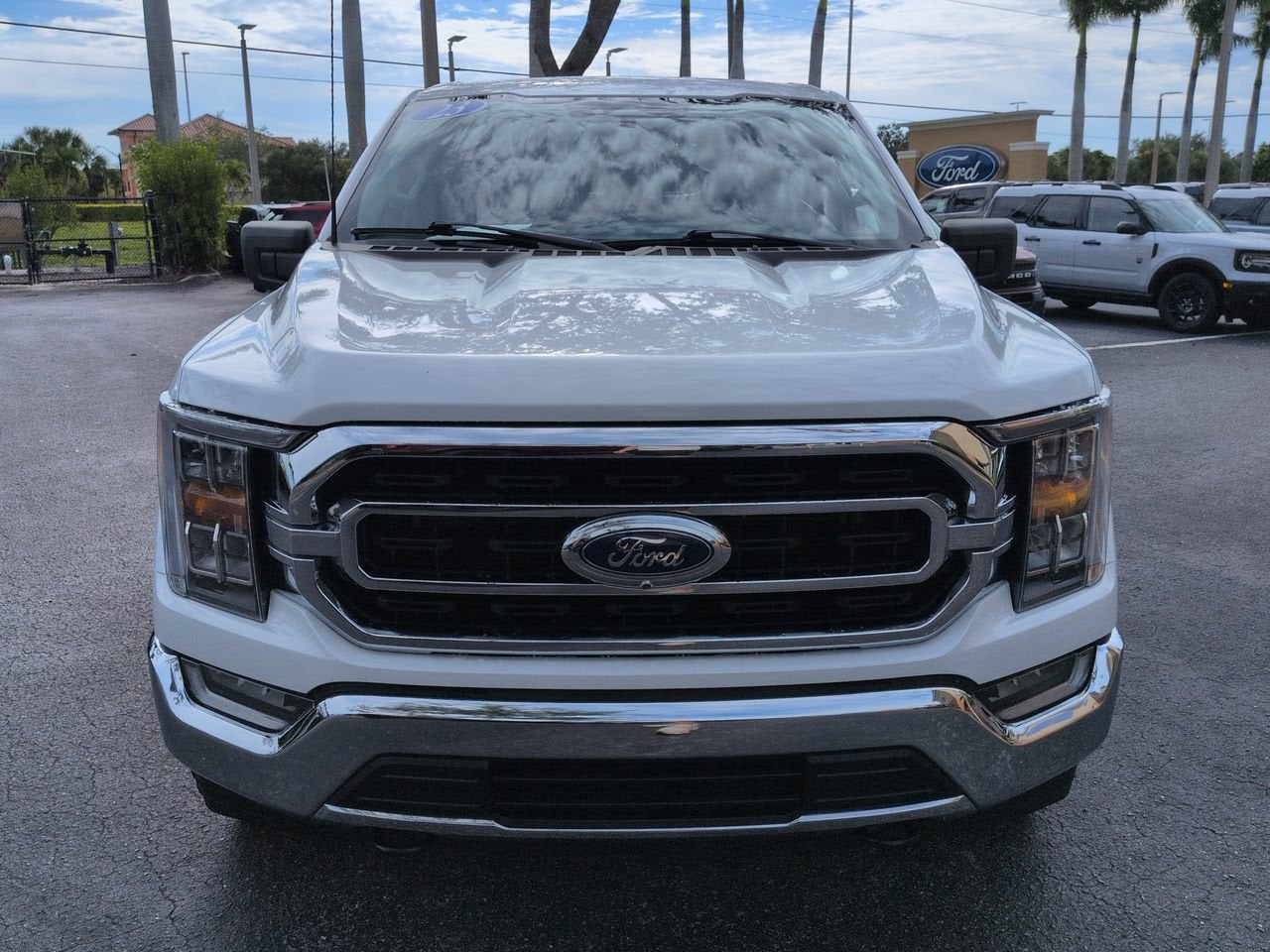 2022 Ford F-150 XLT 5.0 V8