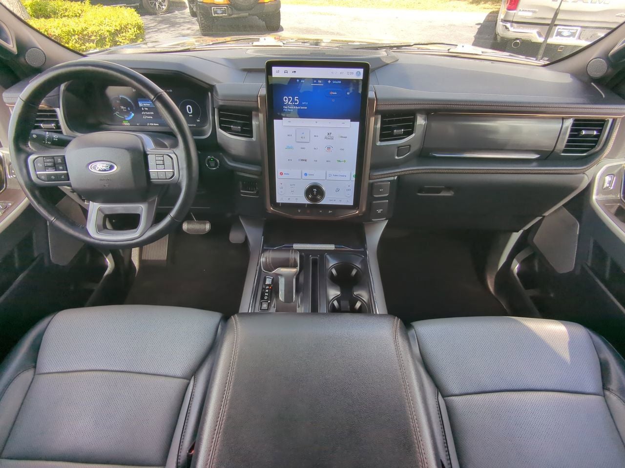 2023 Ford F-150 Lightning Lariat