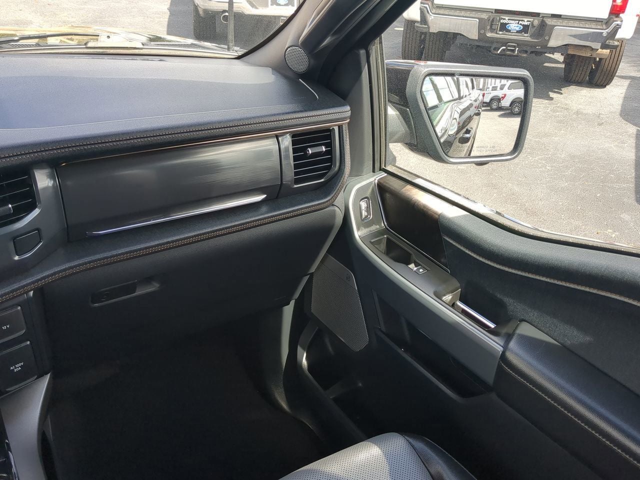 2023 Ford F-150 Lightning Lariat