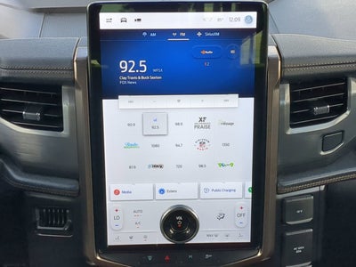 2023 Ford F-150 Lightning Lariat