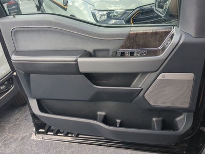 2023 Ford F-150 Lightning Lariat