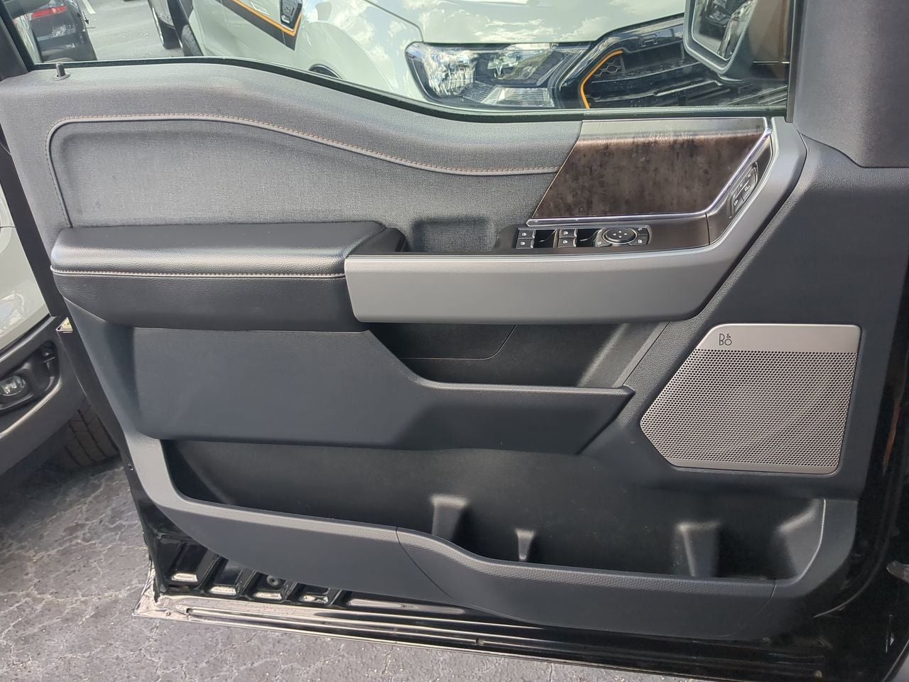 2023 Ford F-150 Lightning Lariat