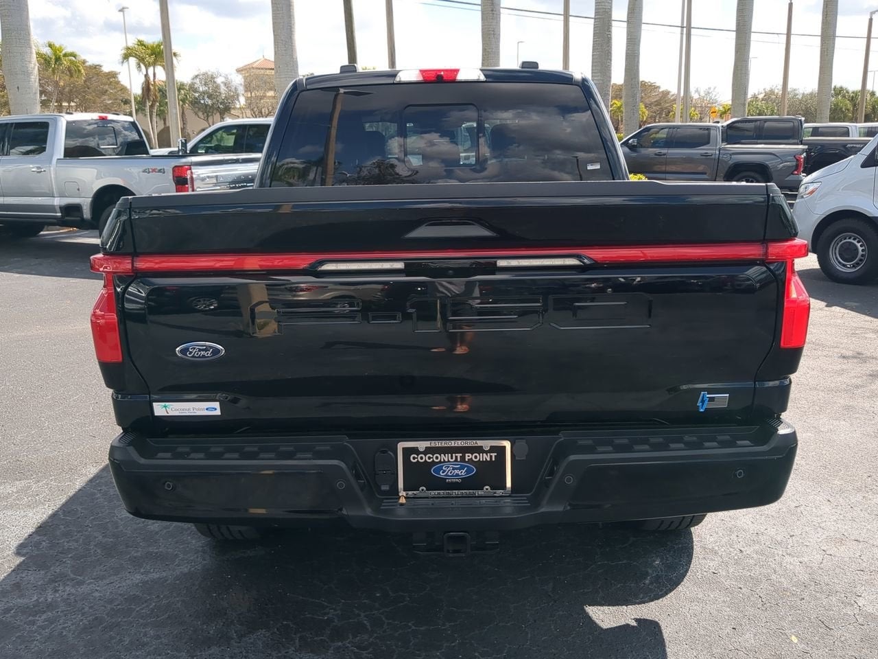 2023 Ford F-150 Lightning Lariat