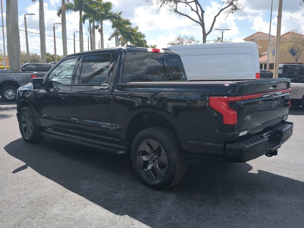 2023 Ford F-150 Lightning Lariat